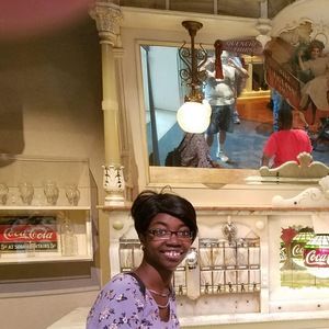 Meet your Posher, Andrea